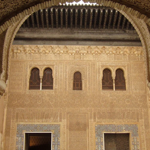 Alhambra e Palácios Nasridas: Visita guiada + experiência gastronômica local - Photo 3