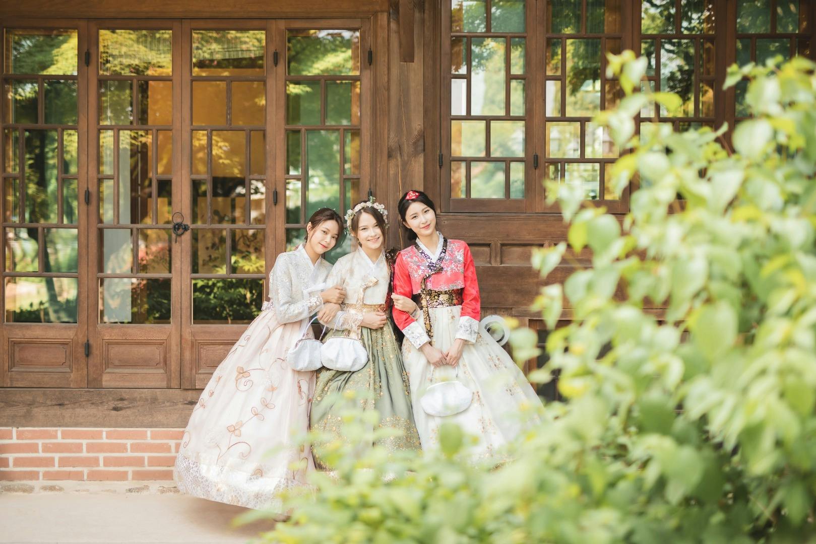 Gyeongbokgung, Seúl: Experiencia de alquiler de hanbok - Alquiler de 1 día