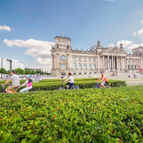 ベルリンのハイライト：ガイド付き自転車ツアー(即日発券)