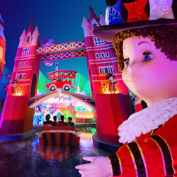 Disneyland® Paris: Ticket + Shuttle Transport from Paris 2