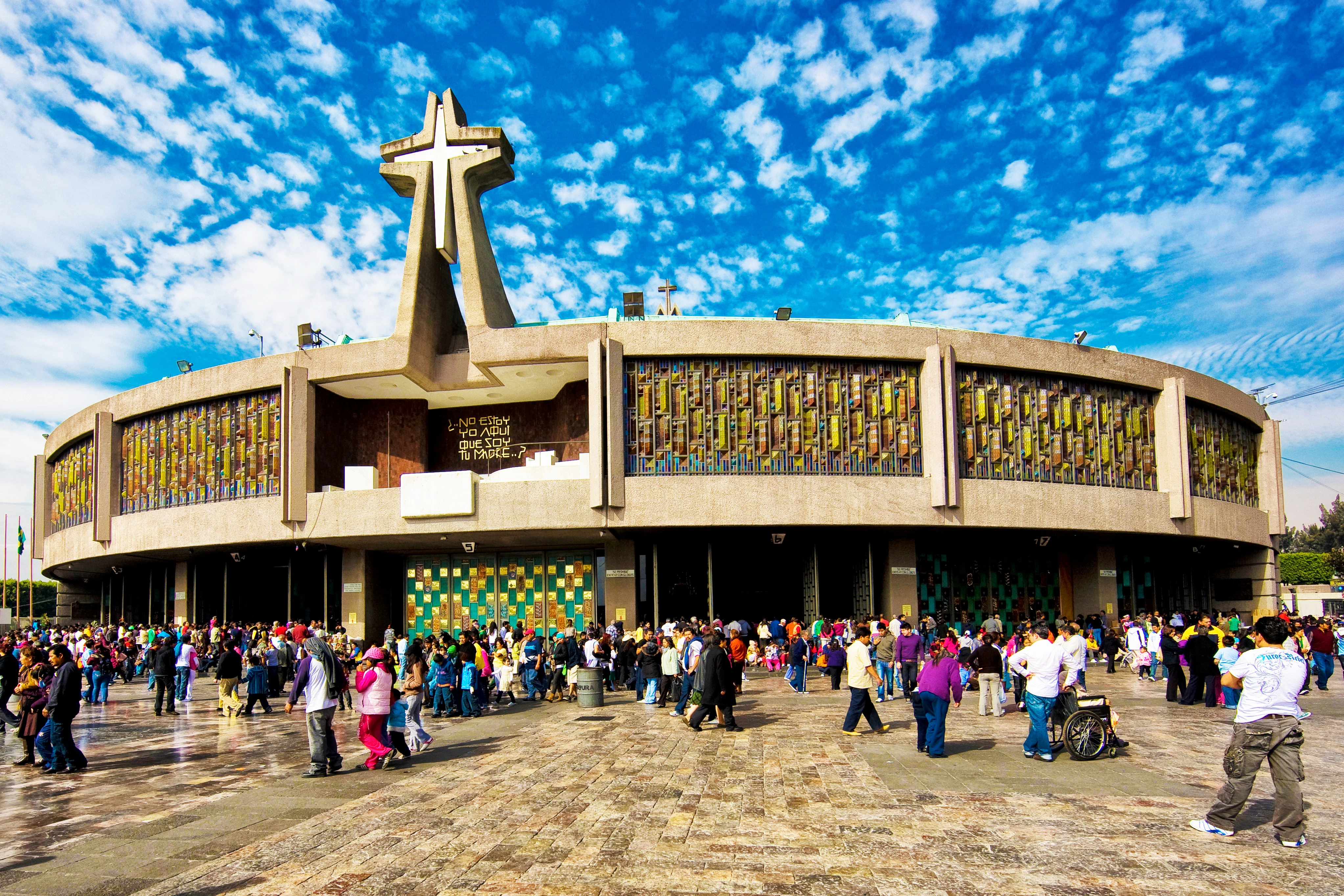 Teotihuacan Pyramids & Guadalupe Shrine: Day Trip from Mexico City