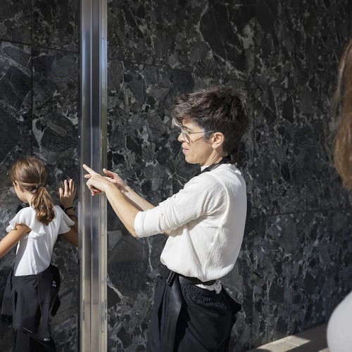Pavilhão Mies van der Rohe: Desenhar o Pavilhão com a Oficina da Família Mágica - Photo 2