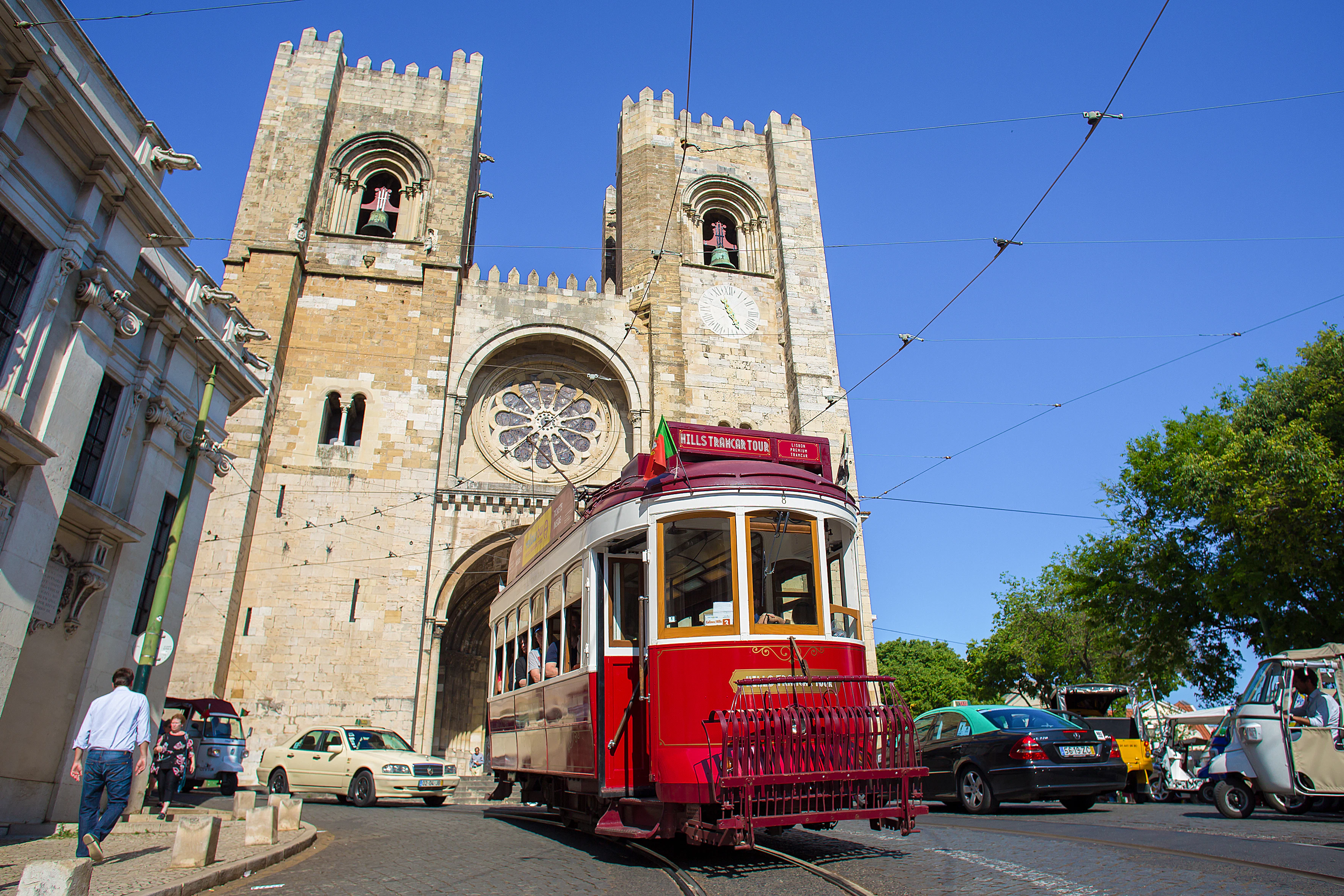 Lisbon: Historic Hills Hop-on Hop-off Tram Tour