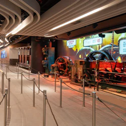 Hong Kong: Peak Tram Sky Pass + Sky Terrace 428 Entry Ticket 5
