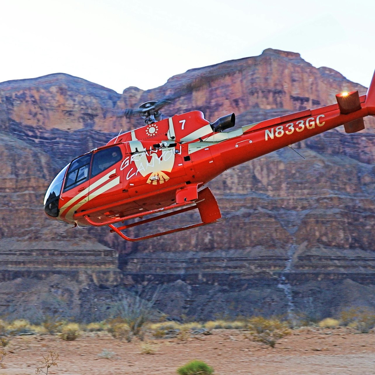 Grand Canyon Skywalk + voo de helicóptero + passeio de barco saindo de Las Vegas - Acomodações em Las Vegas, Nevada