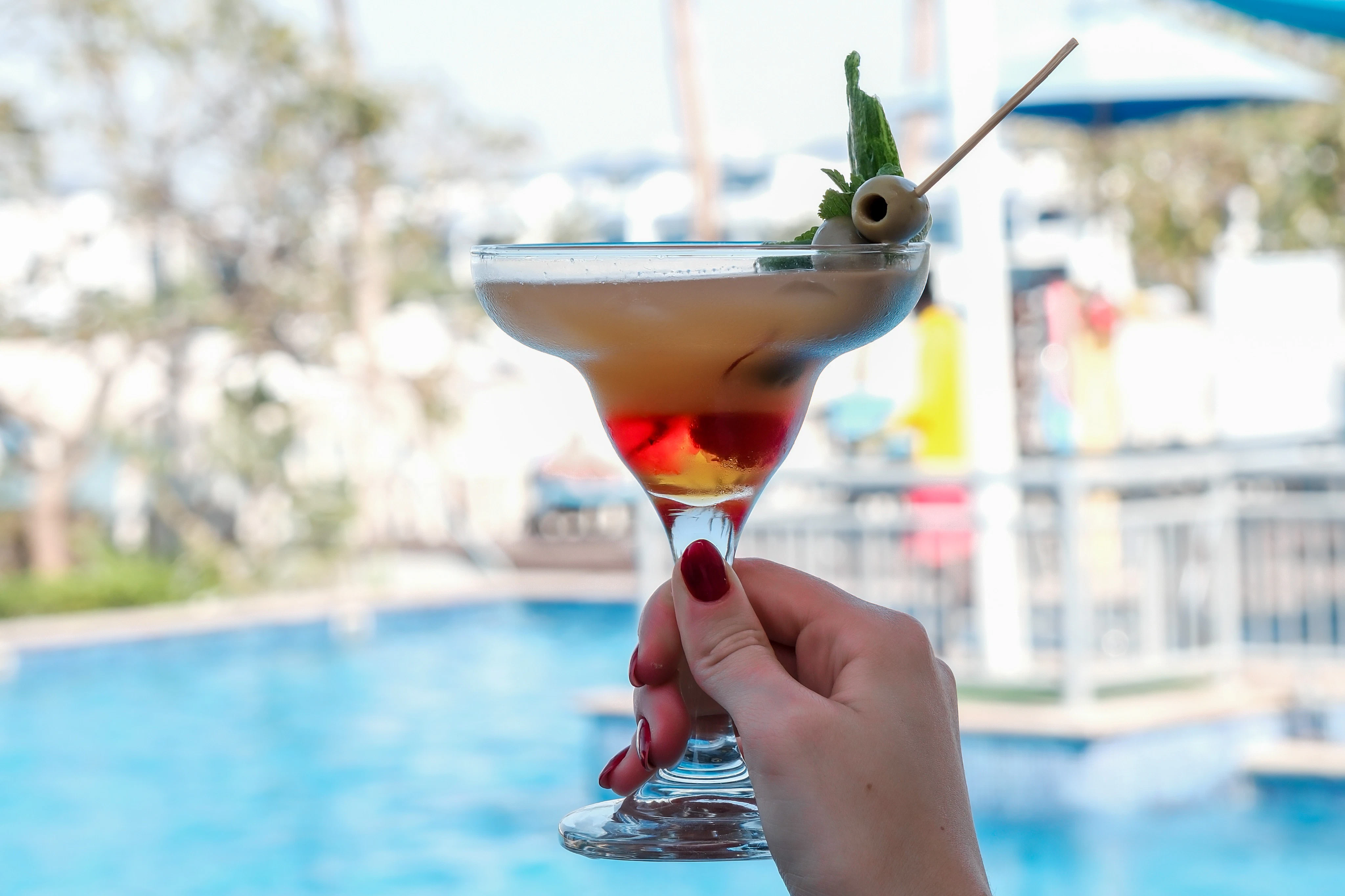 Riva Beach Club Dubai: 3-Course Meal + Unlimited Drinks