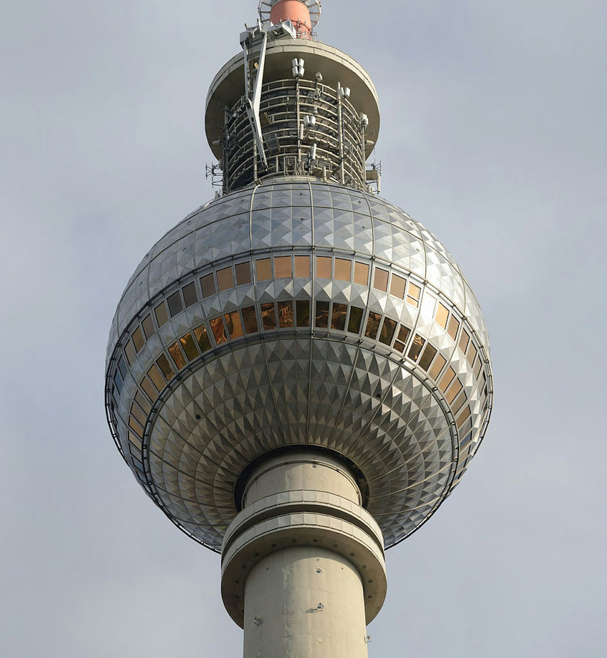 Torre della Televisione di Berlino: Accesso Diretto + Posto Finestra Ristorante - Alloggi in Berlino