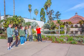 Художественный музей Тимкена с ботаническим зданием и прудом с лилиями в парке Бальбоа и прогулки по Сан-Диего
