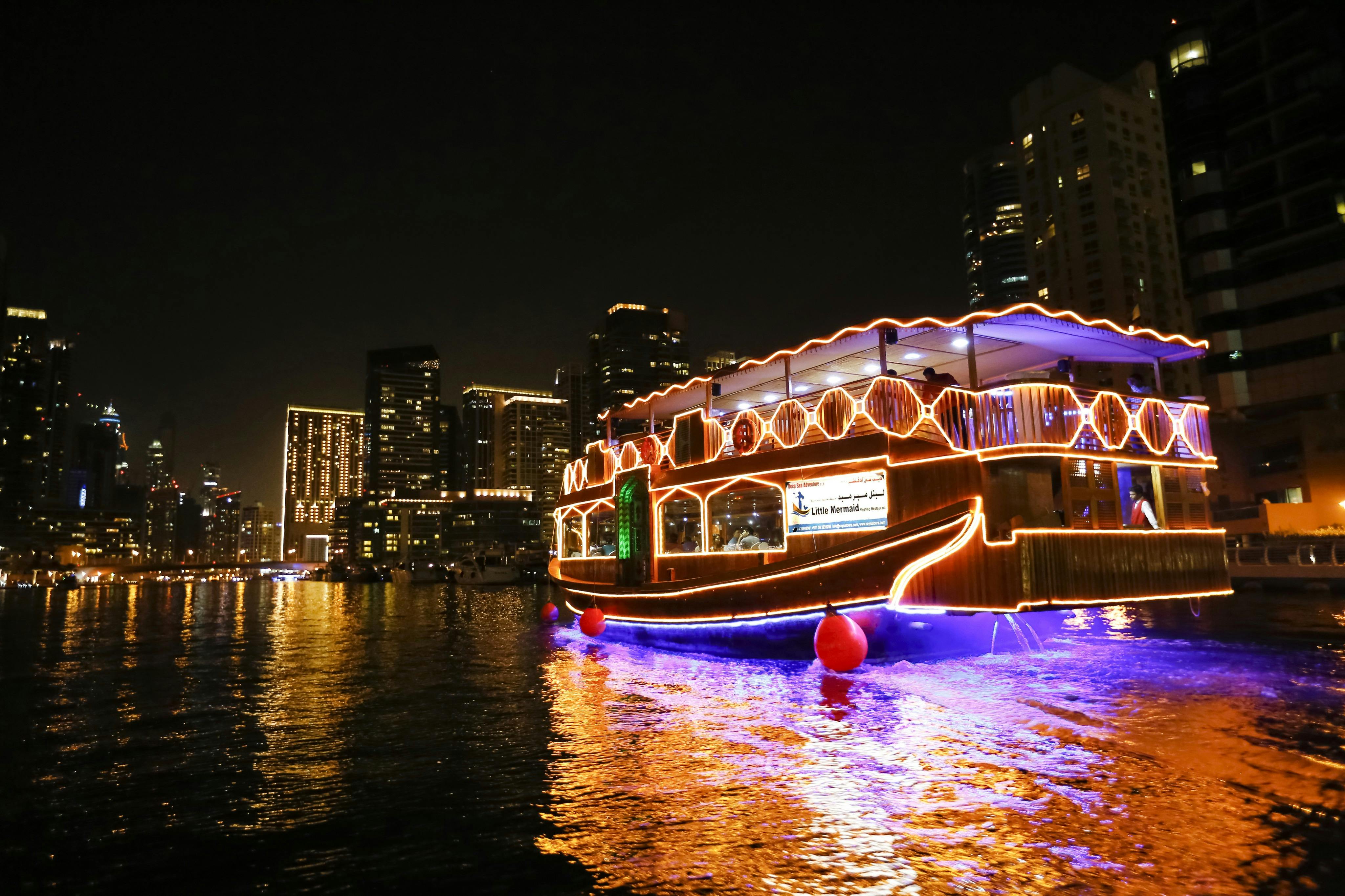 Crucero en dhow en Dubái