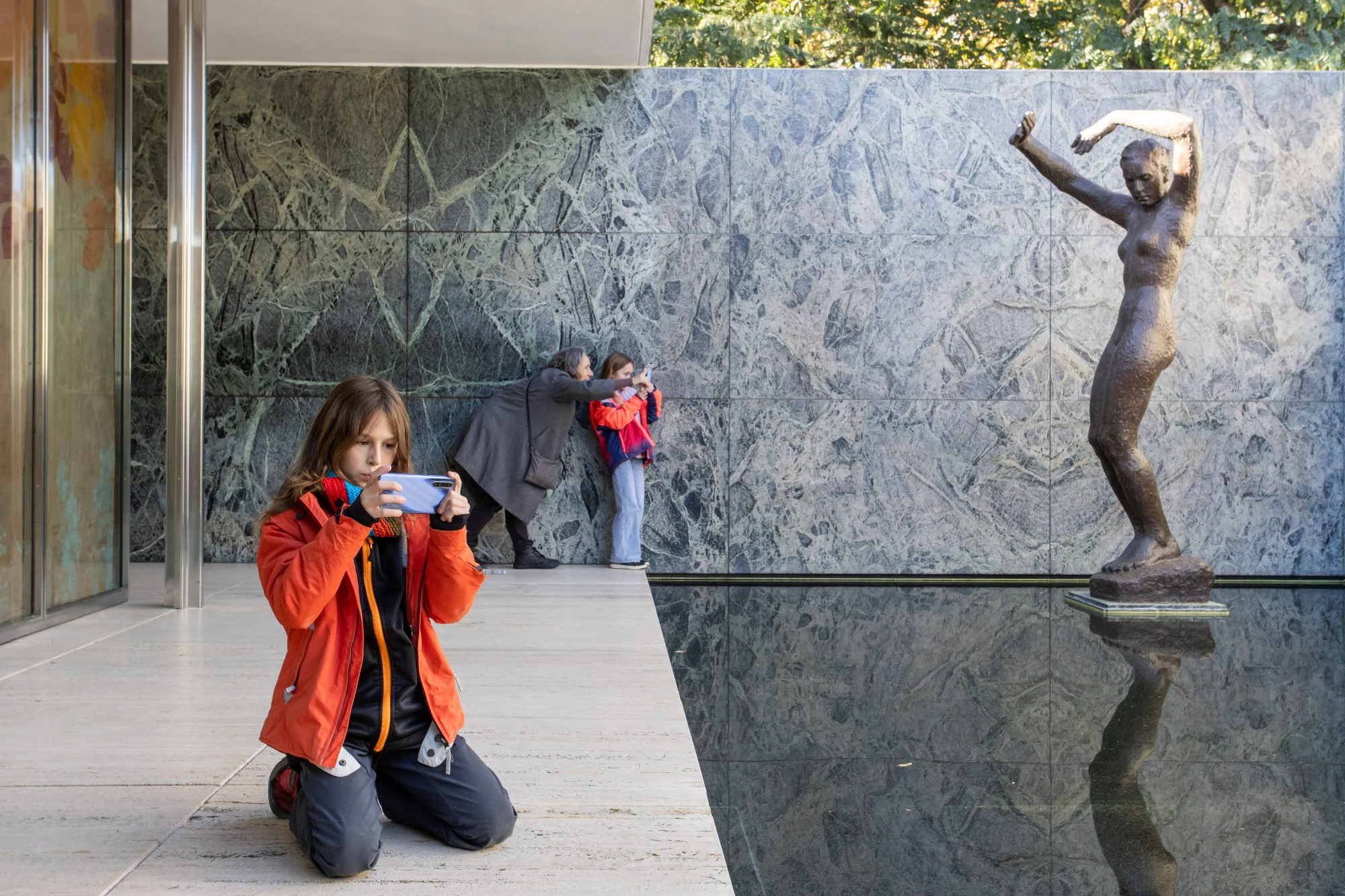 Mies van der Rohe Pavilion: Entry + Look, Frame, Click! Family Workshop