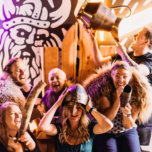 MANIAX Axe Throwing Brisbane CBD: Bilhete de entrada - Photo 4