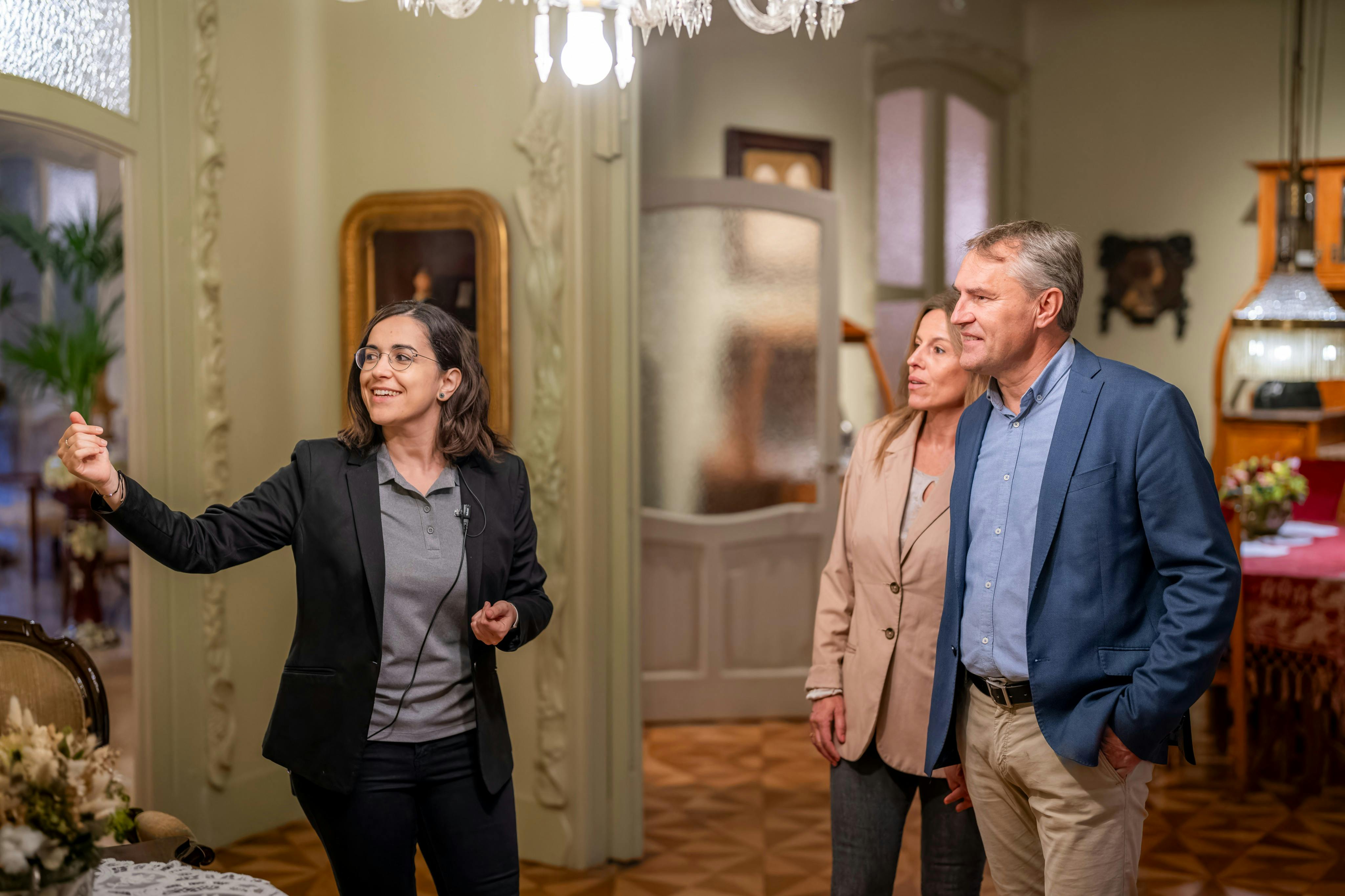 קאזה מילה - לה פדררה: סיור מודרך לקבוצה קטנה + כוס קאווה בBarcelona — תמונה 6