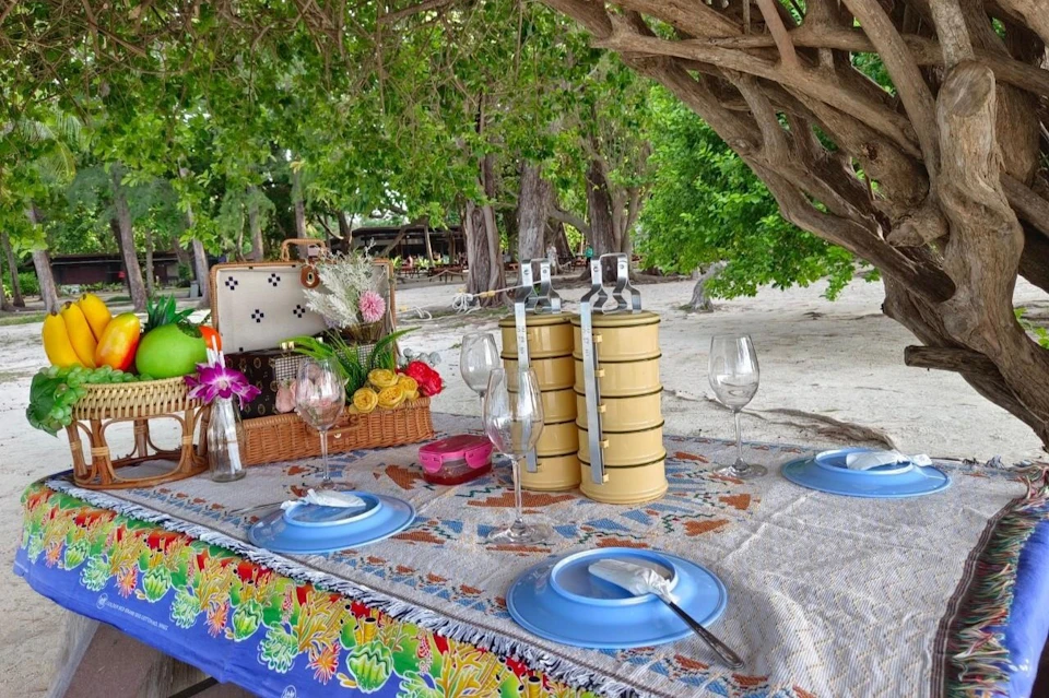 Lunch on the beach