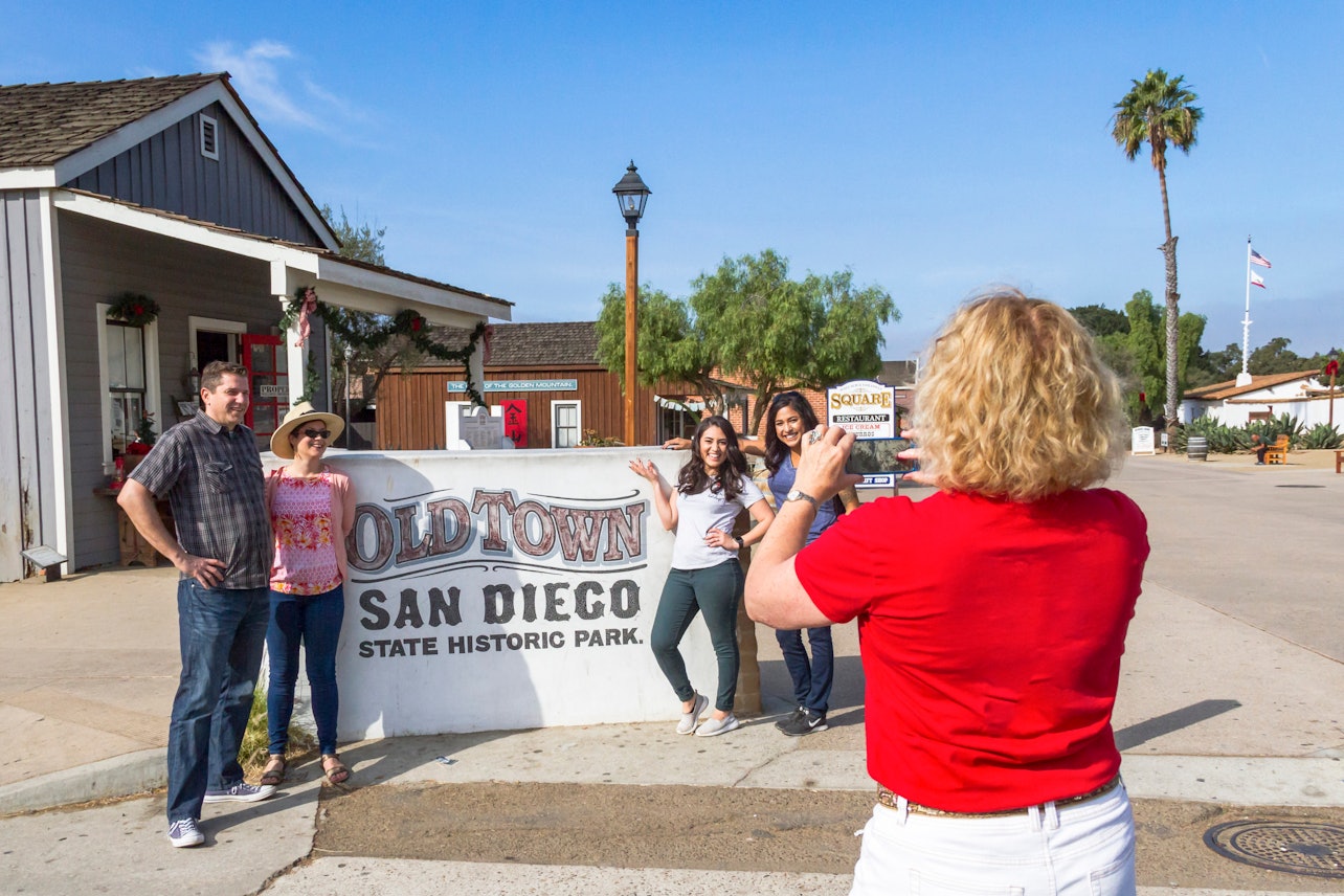San Diego: Old Town Tales, Tacos and Tequila Walking Tour - Accommodations in San Diego