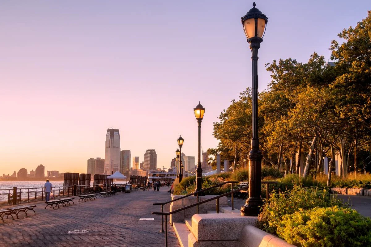 New York: Battery Park & Statue of Liberty Audio Walking Tour
