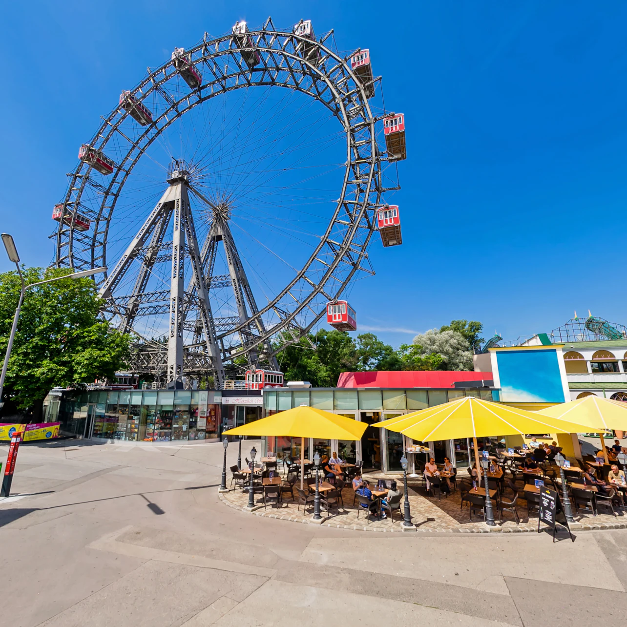 Vienna's Giant Ferris Wheel: Skip The Line in Vienna β Tiqets