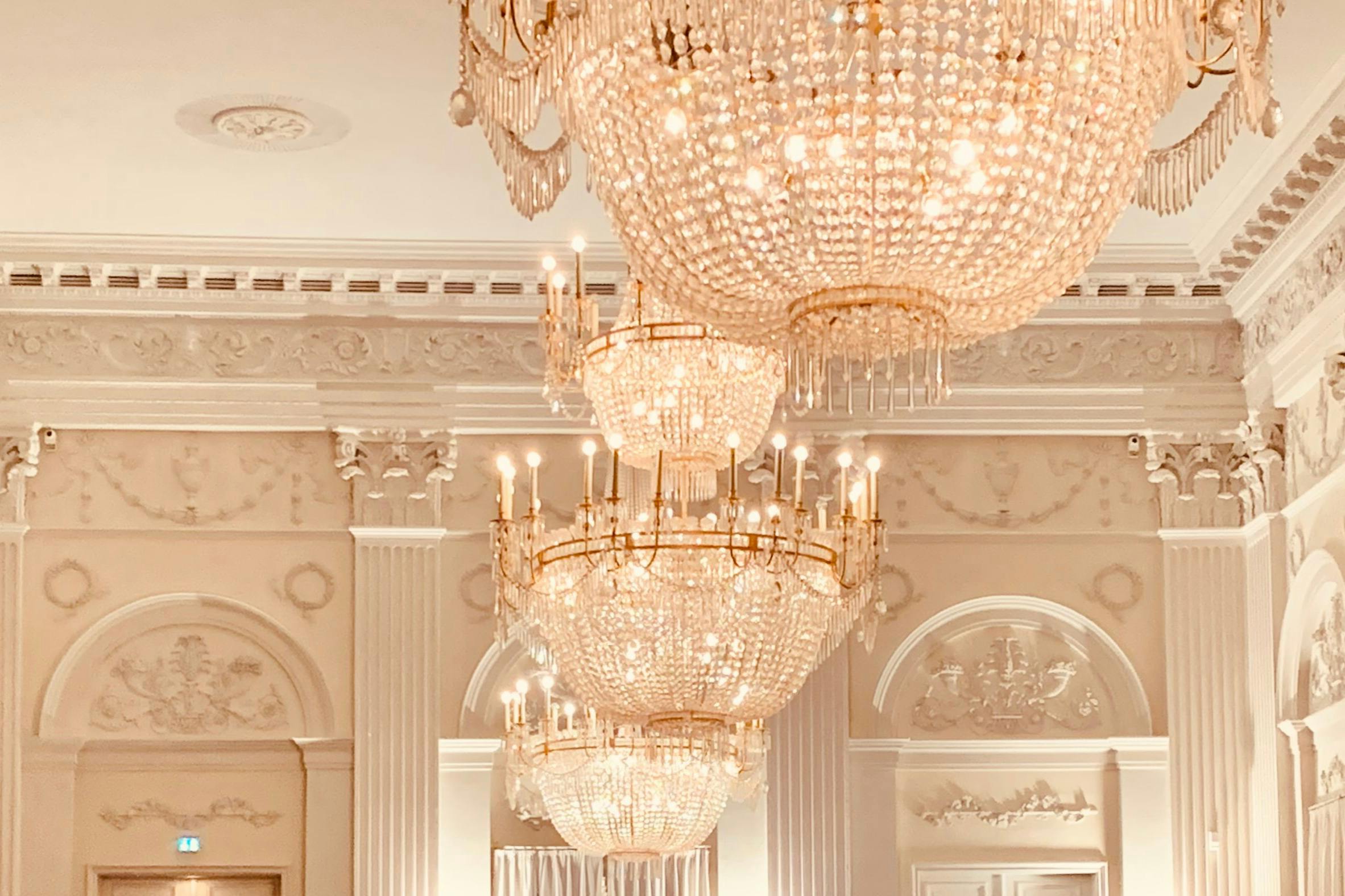 Lustr v Max-Joseph Hall