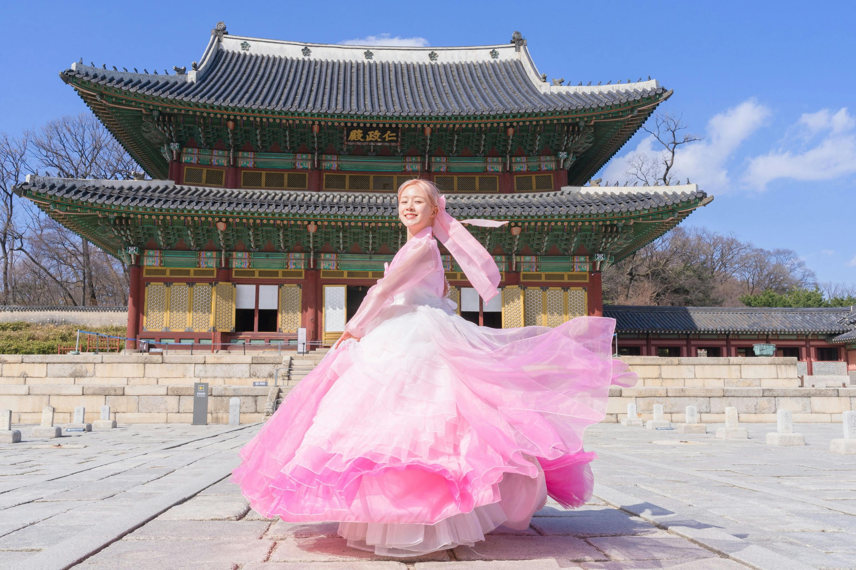 Photoshoot & Premium Hanbok Rental: Hanbok Rental + Optional Make-Up at Gyeongbokgung - Photo 9