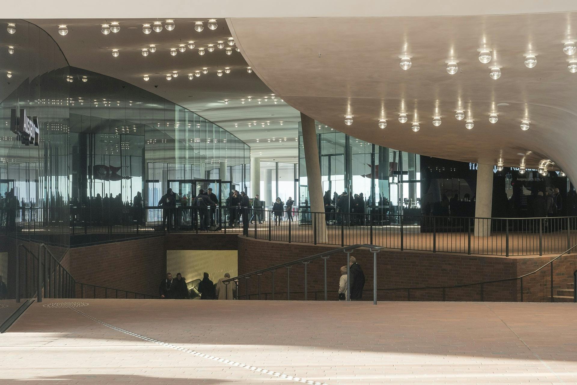 Elbphilharmonie Plaza