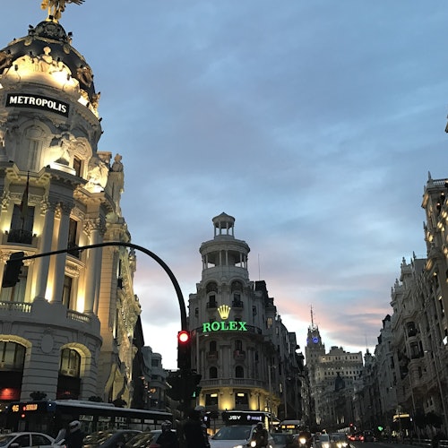 Madrid: Paseo + Espectáculo Flamenco