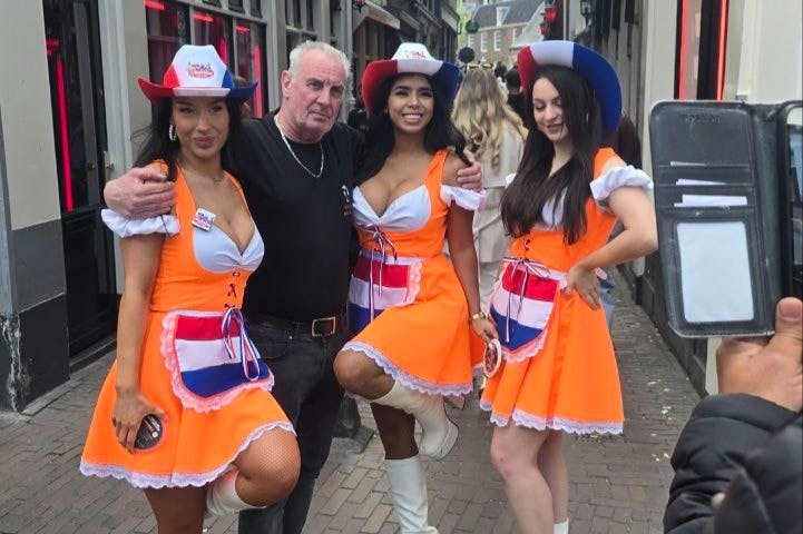 Amsterdã: Tour de Pub Crawl com a Beer Maid - Photo 4