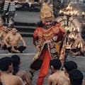 Кечак-танец с огнем в Убуде