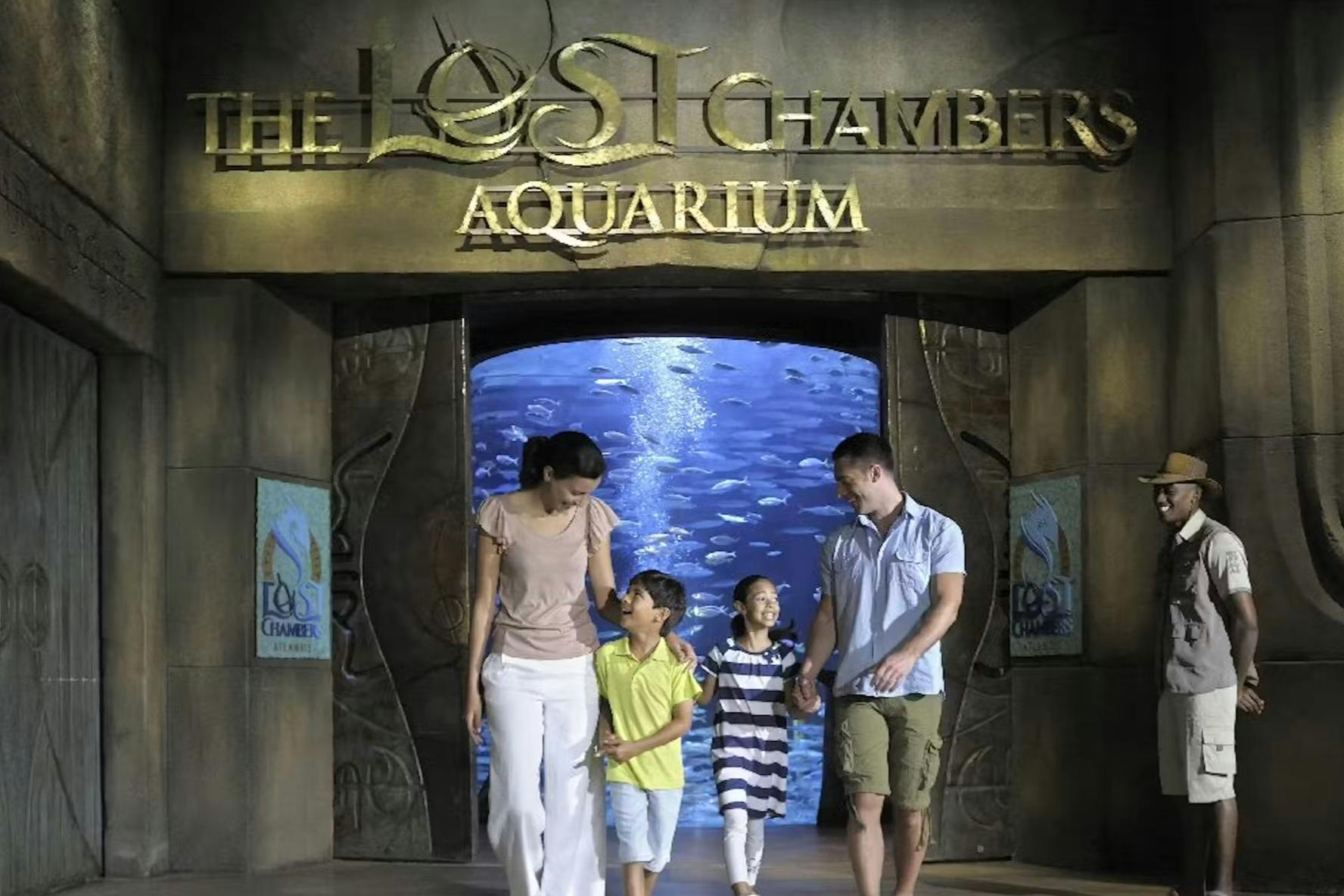 Aquaventure World: Waterpark Day Pass + Lost World Aquarium 4