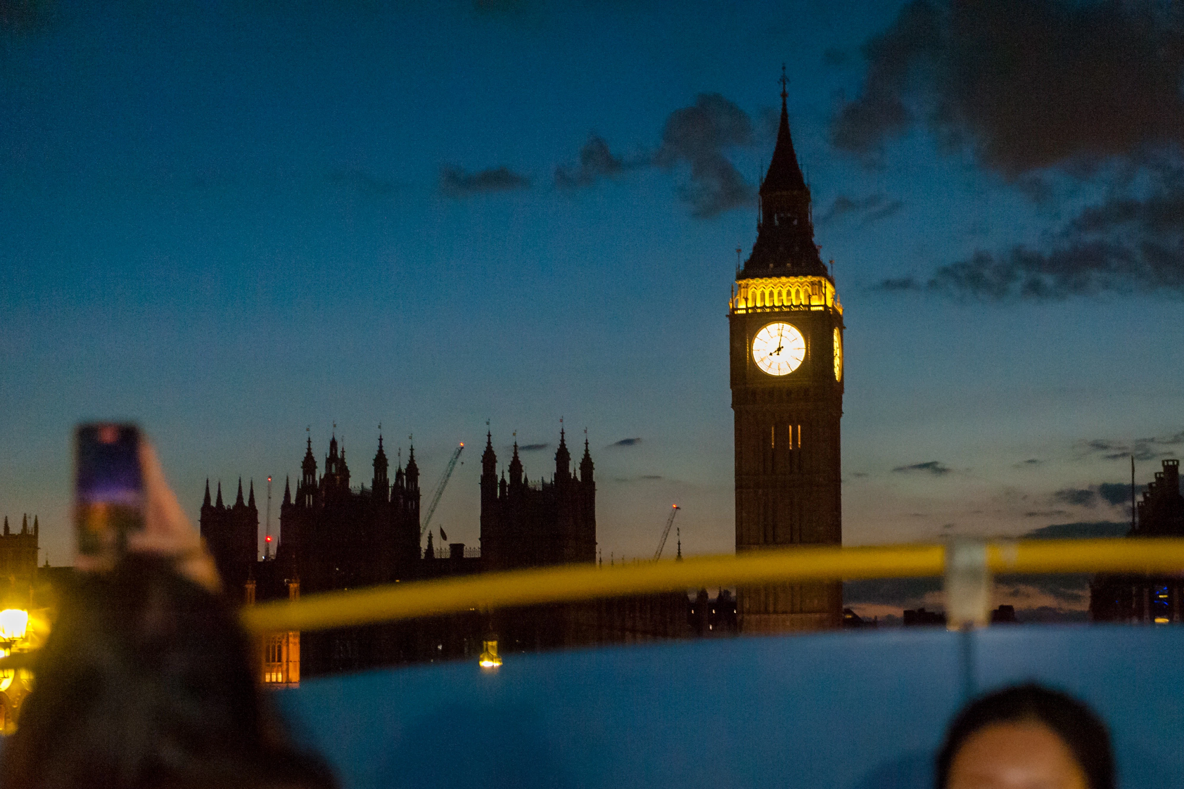London: Night Bus Tour with Audio Guide + River Cruise + 6 Walking Trips