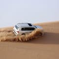 Promenade en jeep dans le désert
