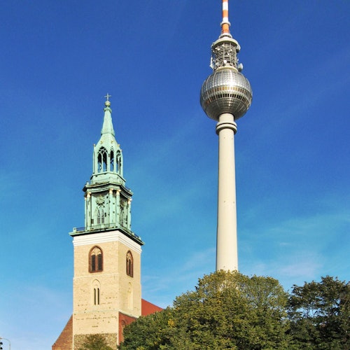 Torre de TV de Berlín: Vista rápida + Reserva de restaurante