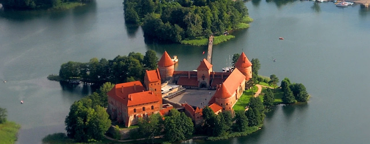 Tour dell'Isola di Trakai da Vilnius + Ingresso per il Castello di Trakai