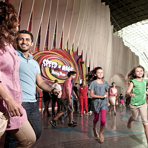 Abu Dhabi: Guided City Tour + Sheikh Zayed Grand Mosque & Emirates Palace Entry