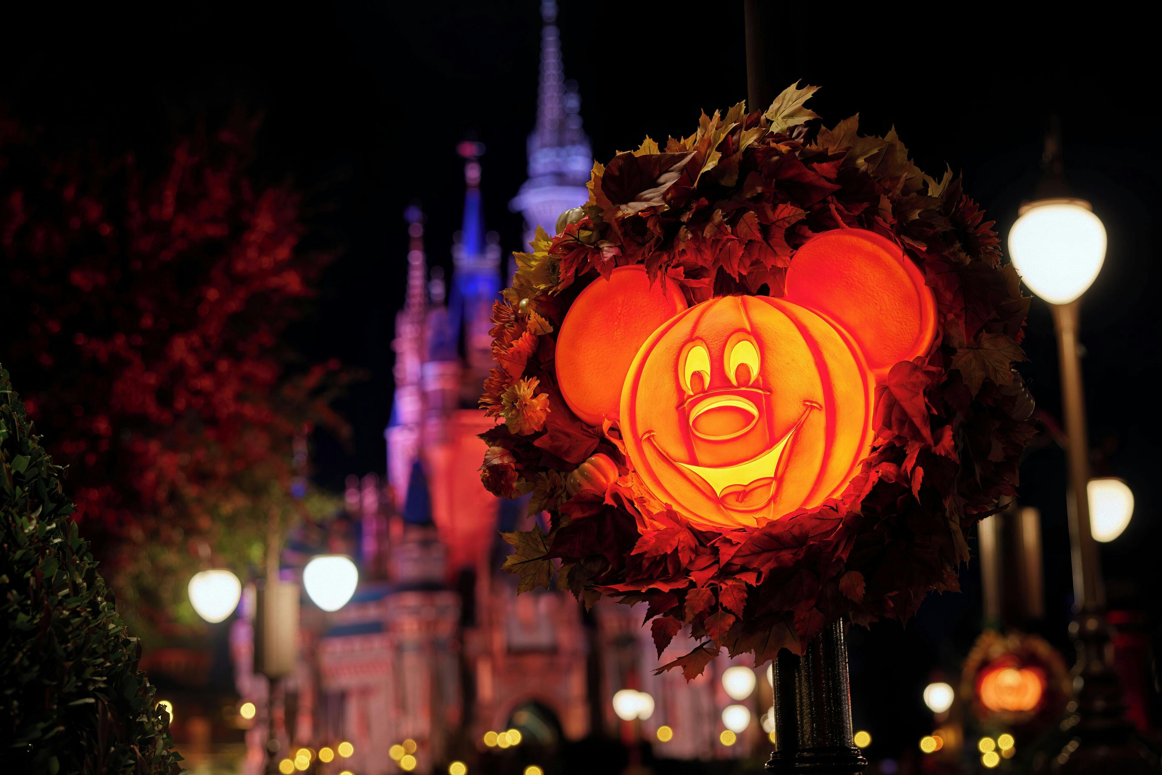 Walt Disney World® Resort: Festa de Halloween «Não Tão Assustadora» do Mickey - Photo 2