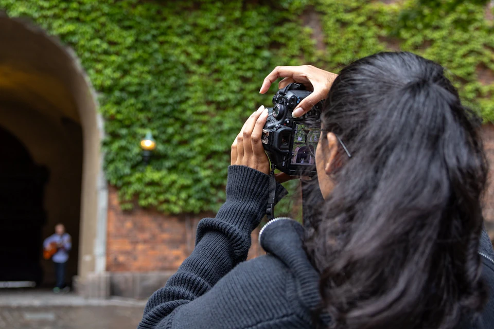 Participant taking a picture of the city hall.