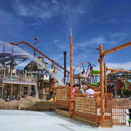 Hurricane Harbor Chicago: One Day Ticket - Photo 2