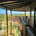 Profitez de la vue depuis la terrasse lors de notre pause déjeuner à Skybury Coffee Plantation.