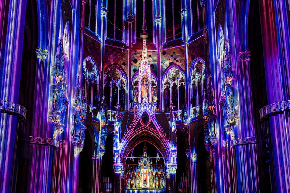 illuminated altar of Votivkirche