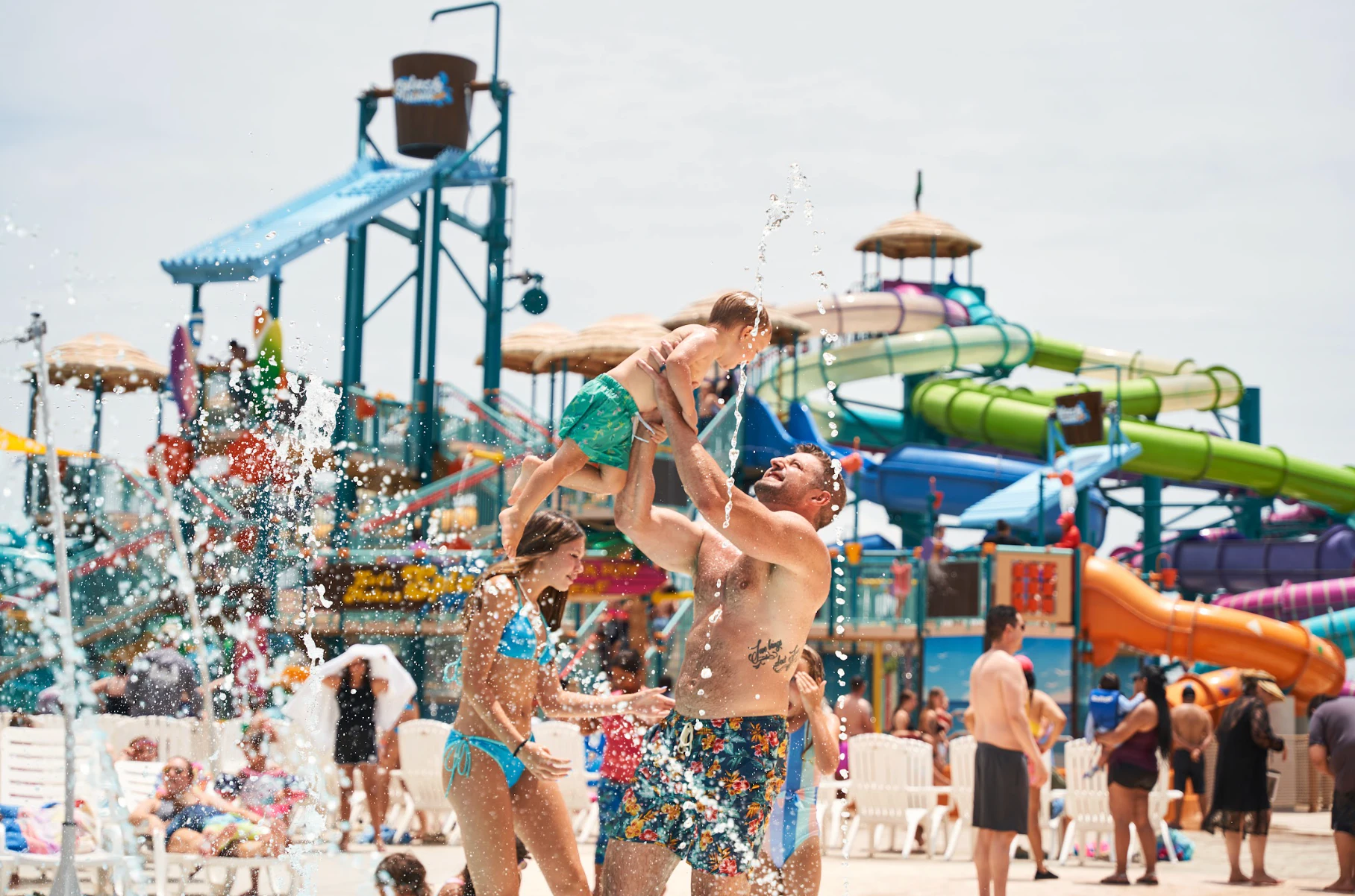 Hurricane Harbor Arlington: Bilhete de um dia