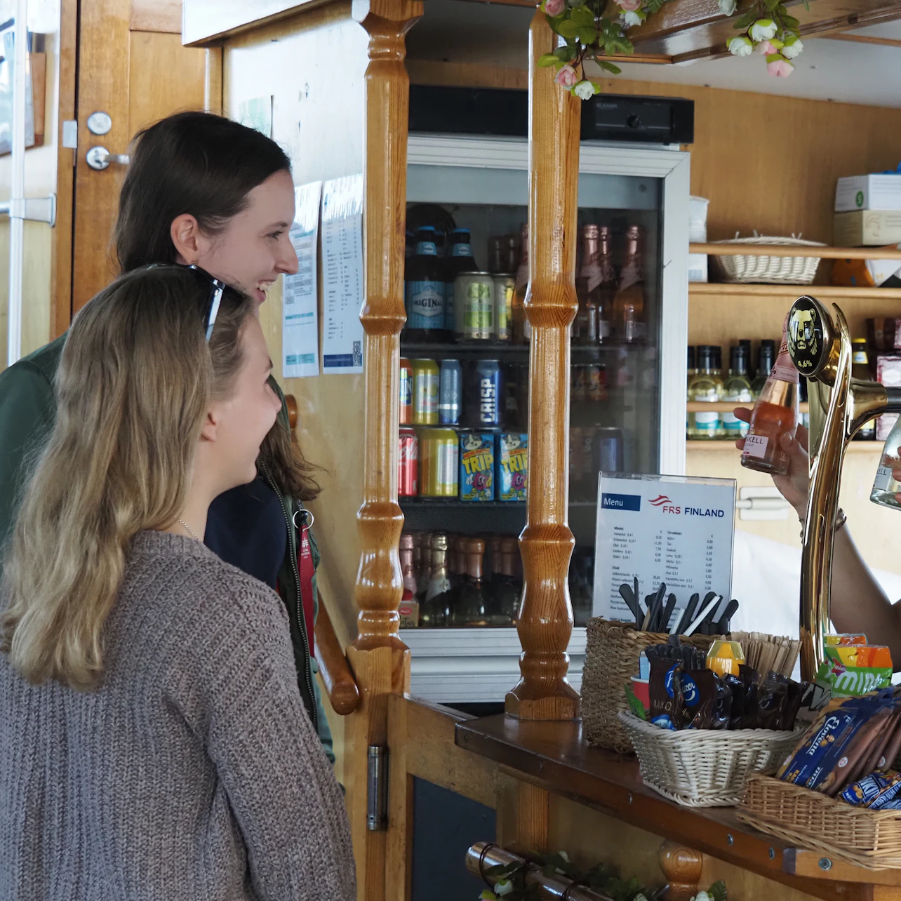 Helsinki: Roundtrip Ferry Transfer to Suomenlinna in Helsinki β Tiqets