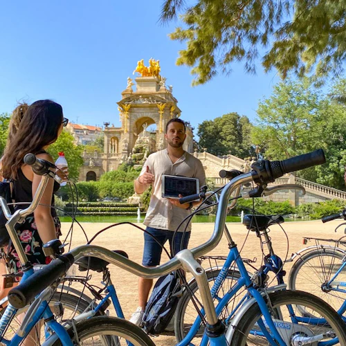 Barcelona: Private Bike Tour from Gaudi Houses to Barceloneta - Photo 6