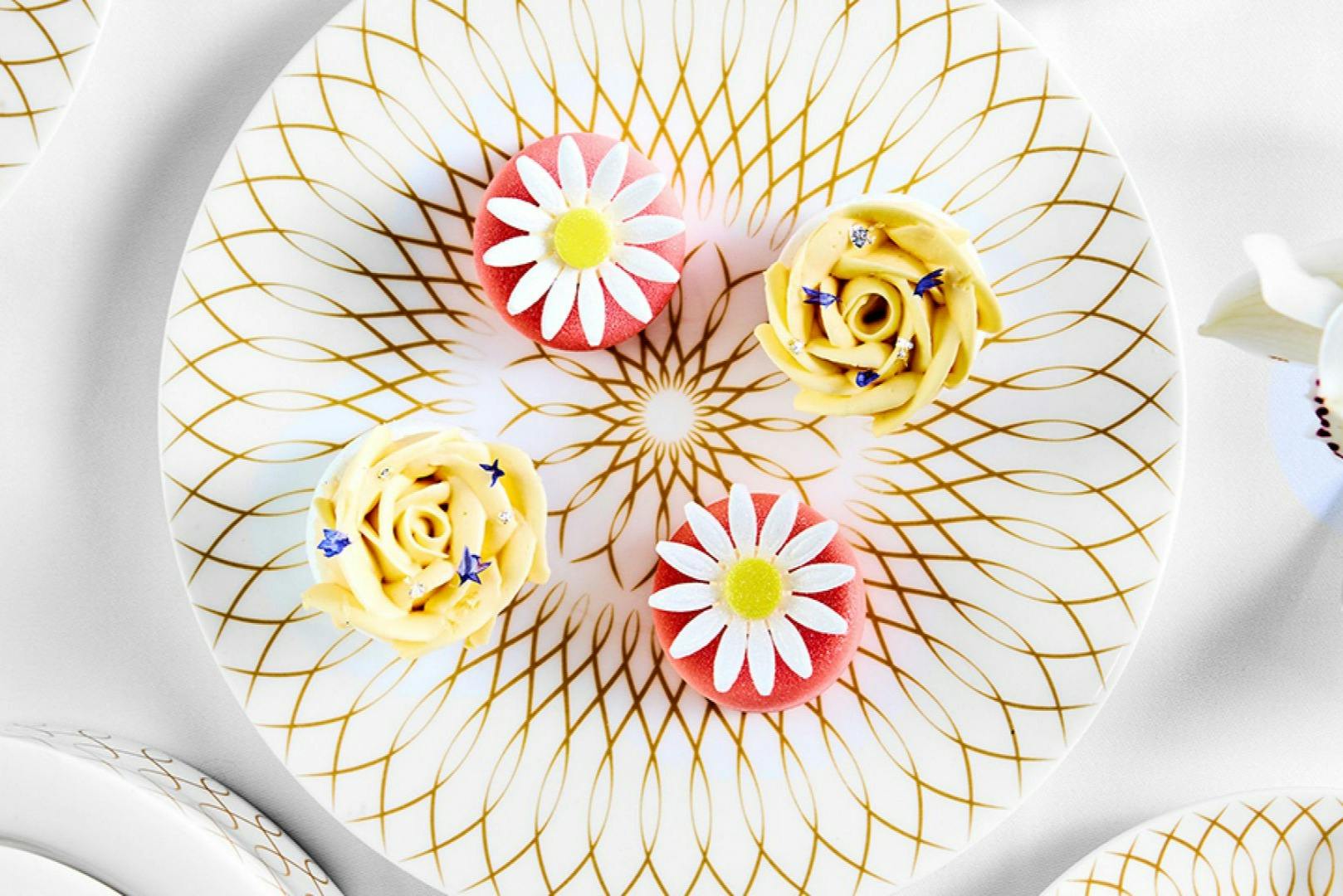 Απογευματινό τσάι στο Plato's (συμπεριλαμβανομένου απεριόριστου τσαγιού και καφέ)