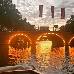 Amsterdam: 1.5 Hour Private Saloon Boat Tour 2