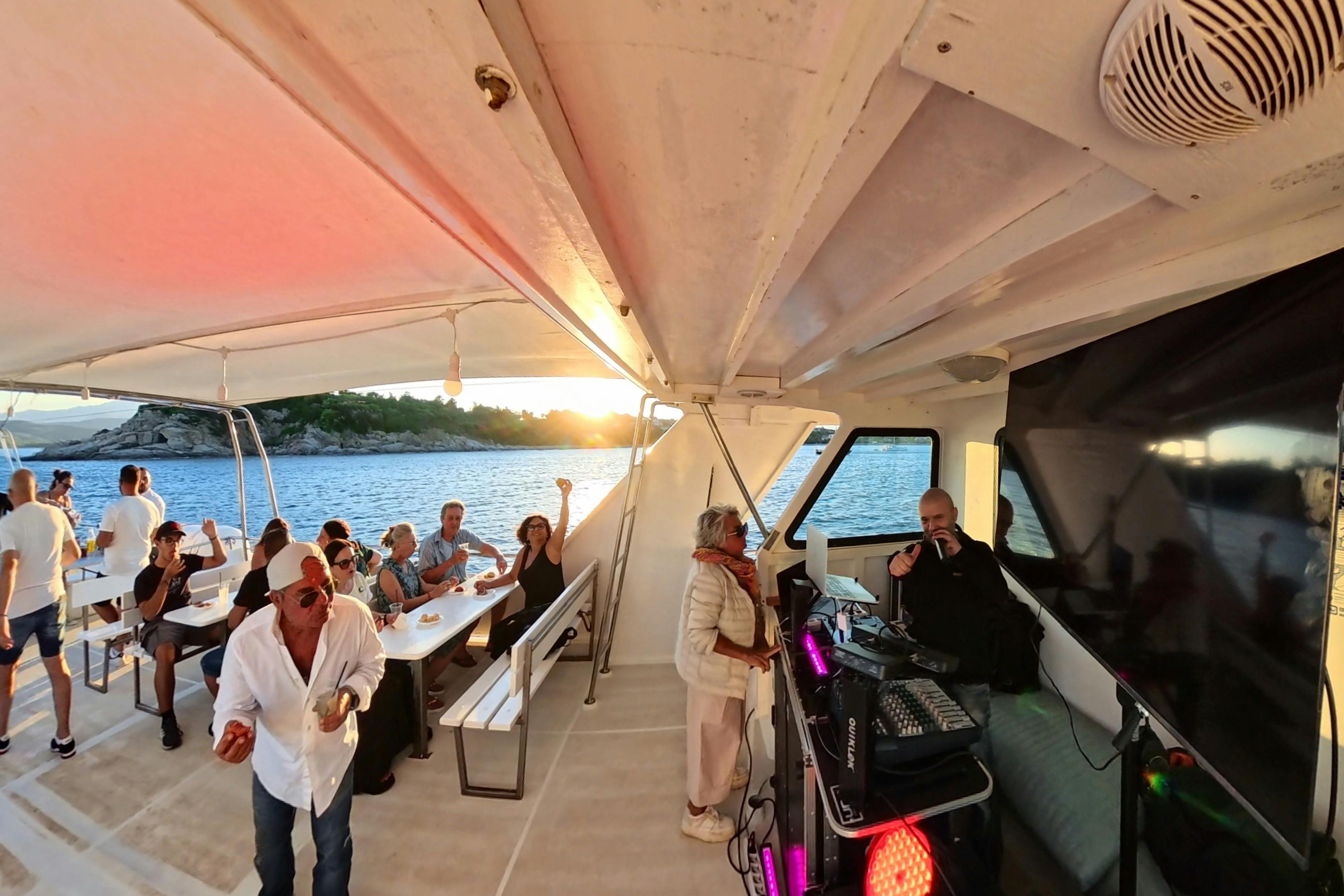 Glentor: Tour in barca al tramonto + pranzo a buffet — 3