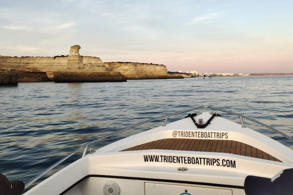 Sunset Benagil cave Tour Tridente Boat Trips Algarve Armacao Pera