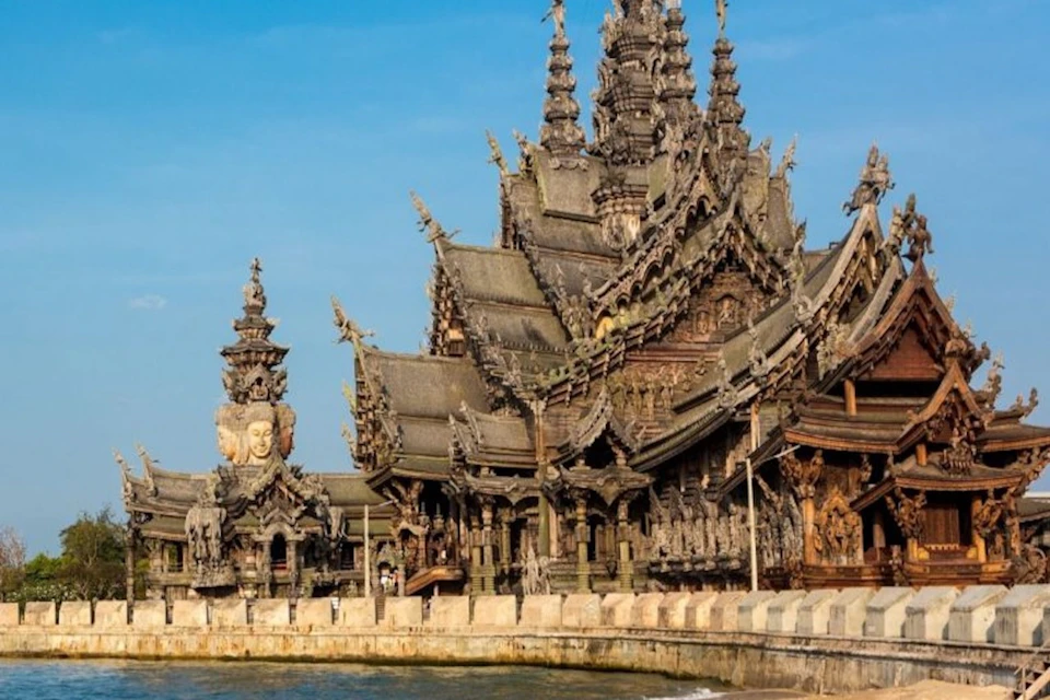 Incredible Pattaya Coral Island and Sanctuary of Truth