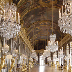 Palace of Versailles & Monet’s Garden: Guided Tour + Transport from Paris 4