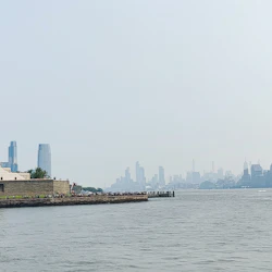 Statue of Liberty & Ellis Island: Entry + Ferry + Optional Tour 4