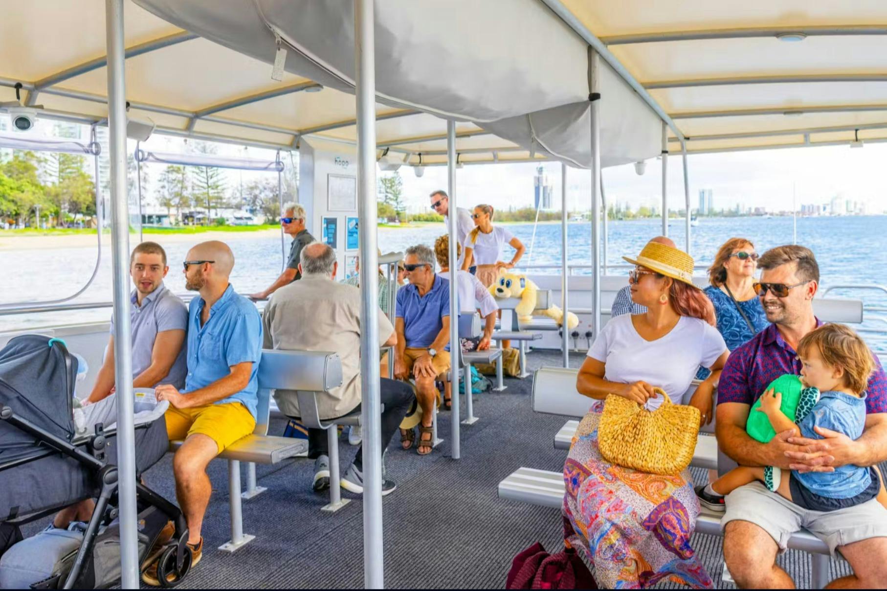 Gold Coast Aqua Park: Entry Ticket + Roundtrip Hopo Ferry 2