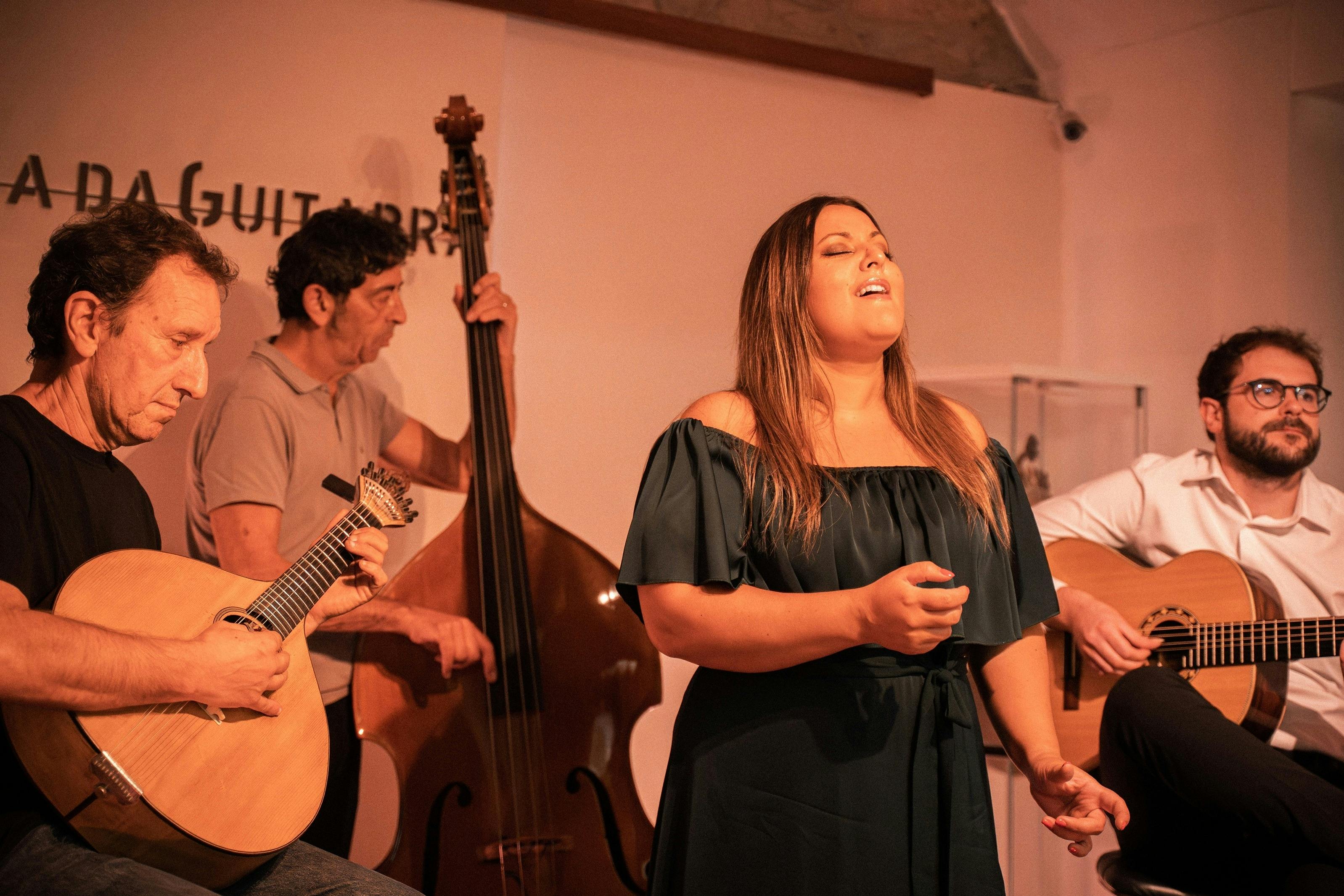 Porto: Fado Concert in Casa da Guitarra with Port Wine - Photo 4