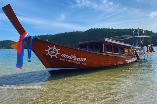 Krabi: 4 Islands Guided Tour by Luxury Vintage Boat